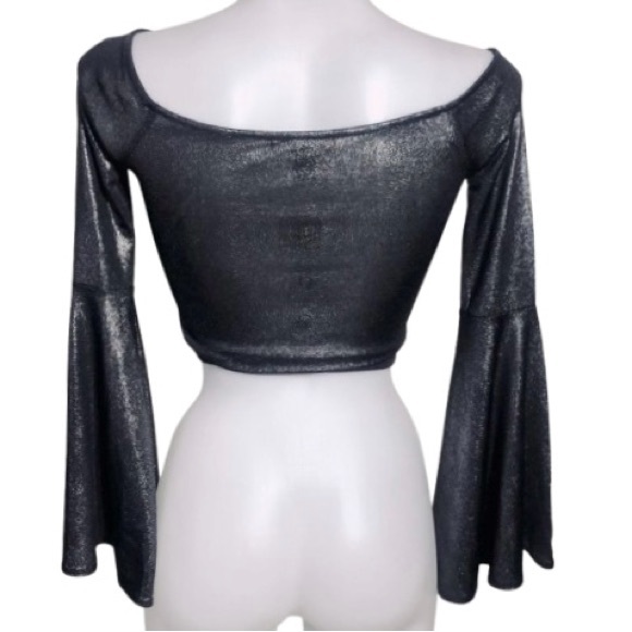 Forever 21 Silver Knit Top Off Shoulder Crop Top Size S Bell Sleeves NWT - Picture 4 of 10